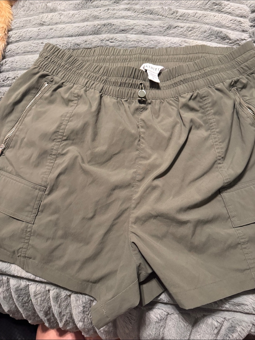 Athleta Olive Women’s Performance Cargo Shorts